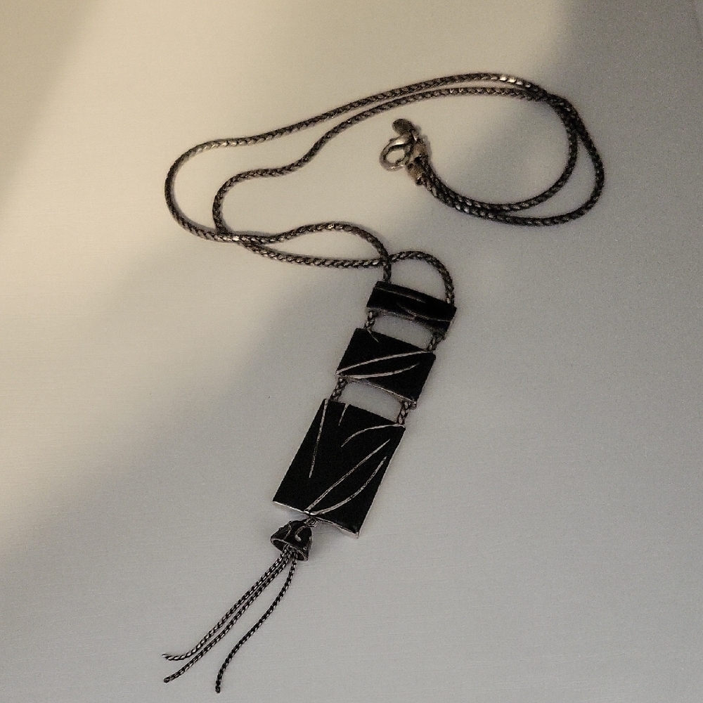 Chicos Elegant Black 3tier  Geometric Statement Necklace claw clasp
